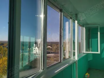 Полутёплое остекление лоджии