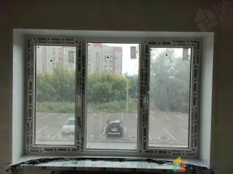 В новостройке выполнен комплекс работ по чистовой отделке оконных проемов на окнах, устано
