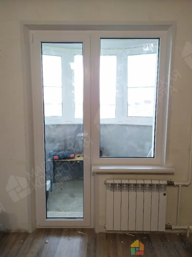 Балконная дверь в жилой комнате